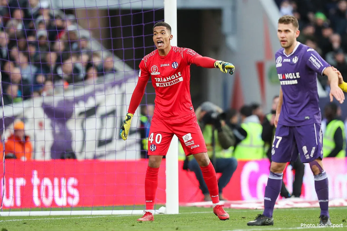 tfc alban lafont devoile son reve fou au mercato lafont 3210911
