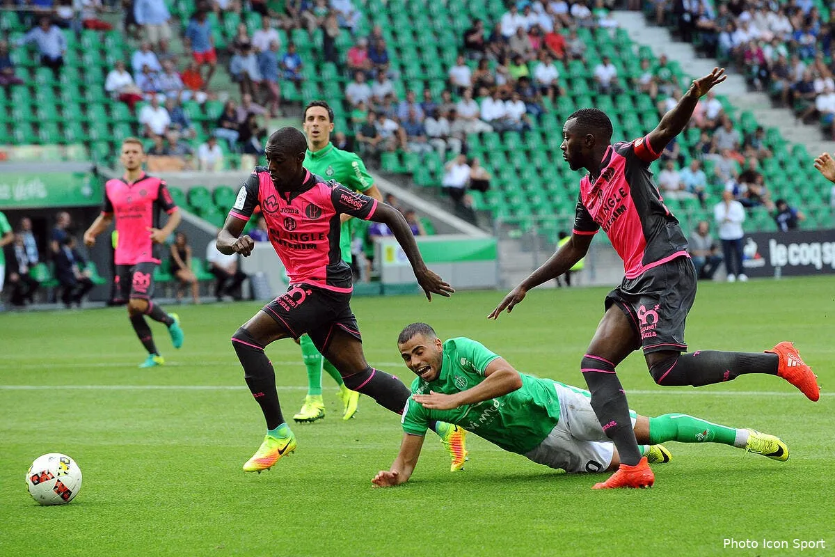 tfc dupraz va remettre ses joueurs en place pendant la treve iconsport jpt 280816 87 12153216