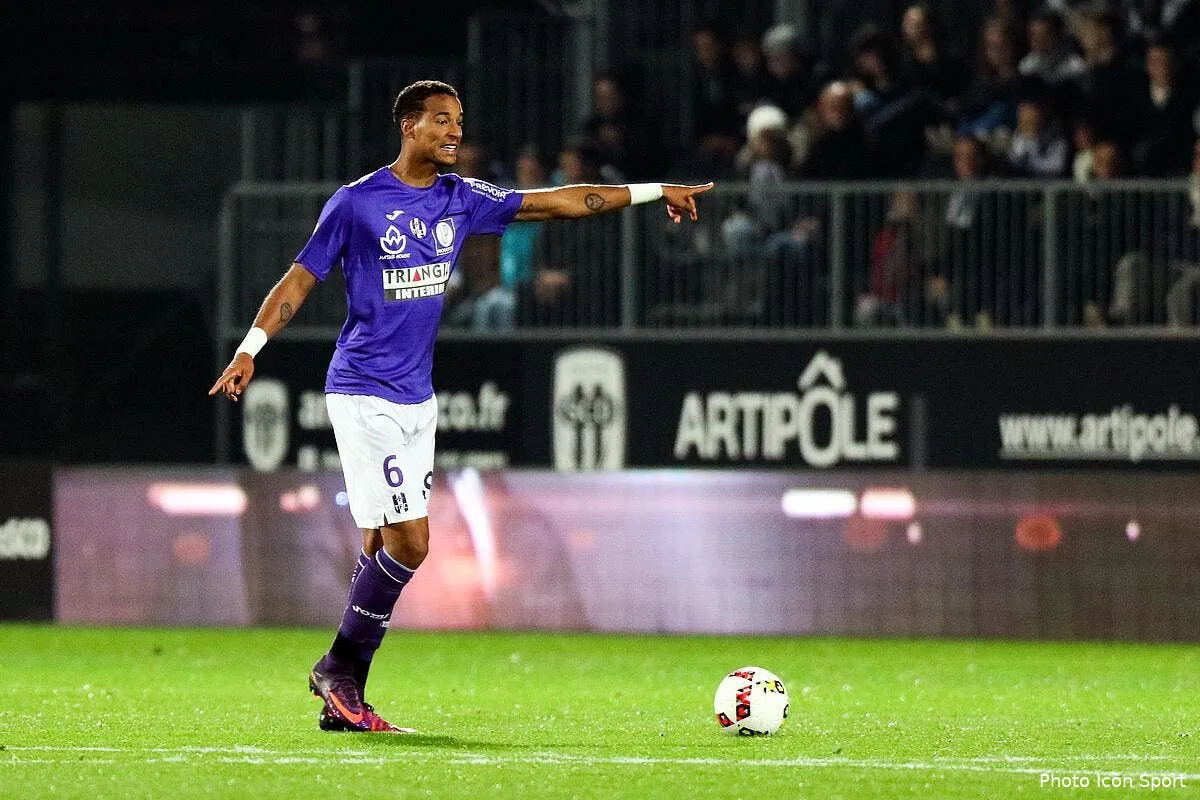 tfc genesio lacazette toulouse connait le reveil du lyon jullien 1159272