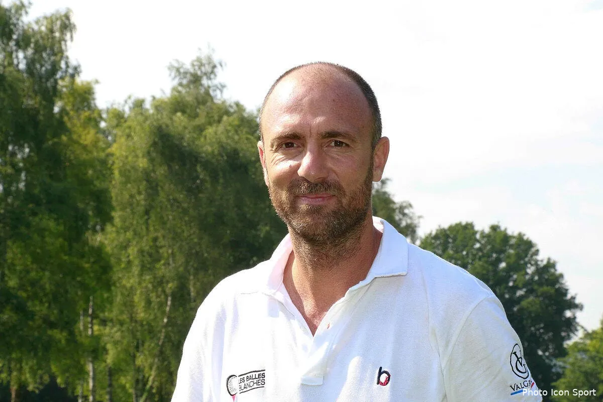 tfc la guerre dugarry dupraz ca devient trash iconsport vis 070616 93 05158256