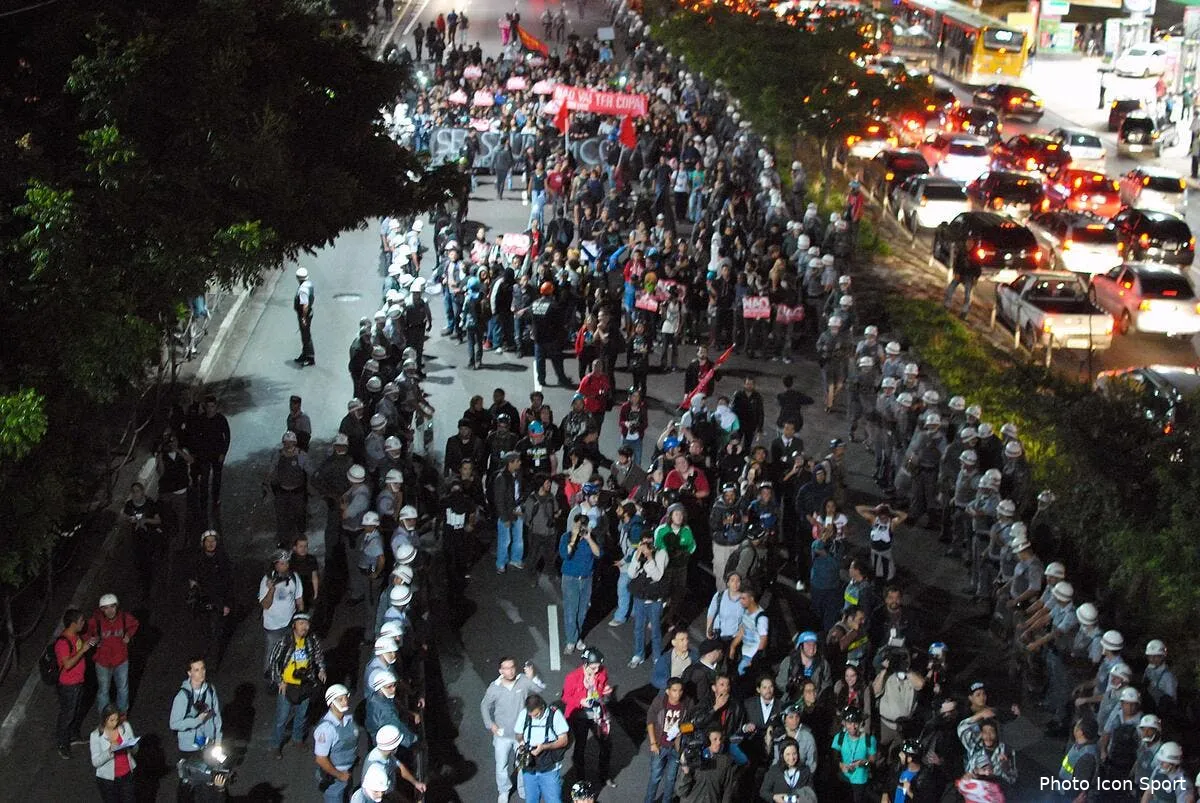 tfc psg une menace plane sur le dernier match du psg avant madrid iconsport fot 300414 01 06209301