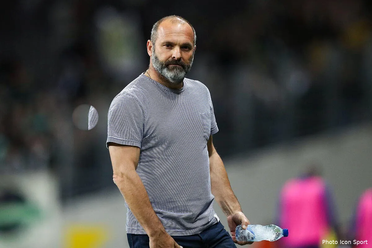 tfc riolo flingue dupraz un tres mauvais entraineur icon blo 291017 05 76200479