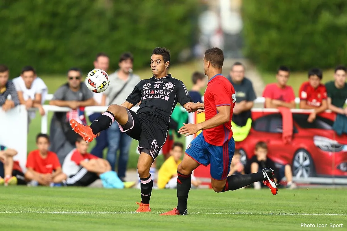 tfc west ham fait patienter ben yedder une aubaine pour l ol iconsport blo 220716 02 12149902