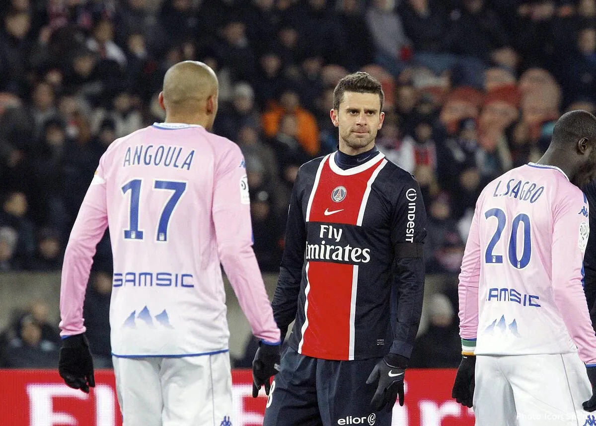 thiago motta heureux sans plus de sa premiere au psg iconsport xav 040212 31 9230762