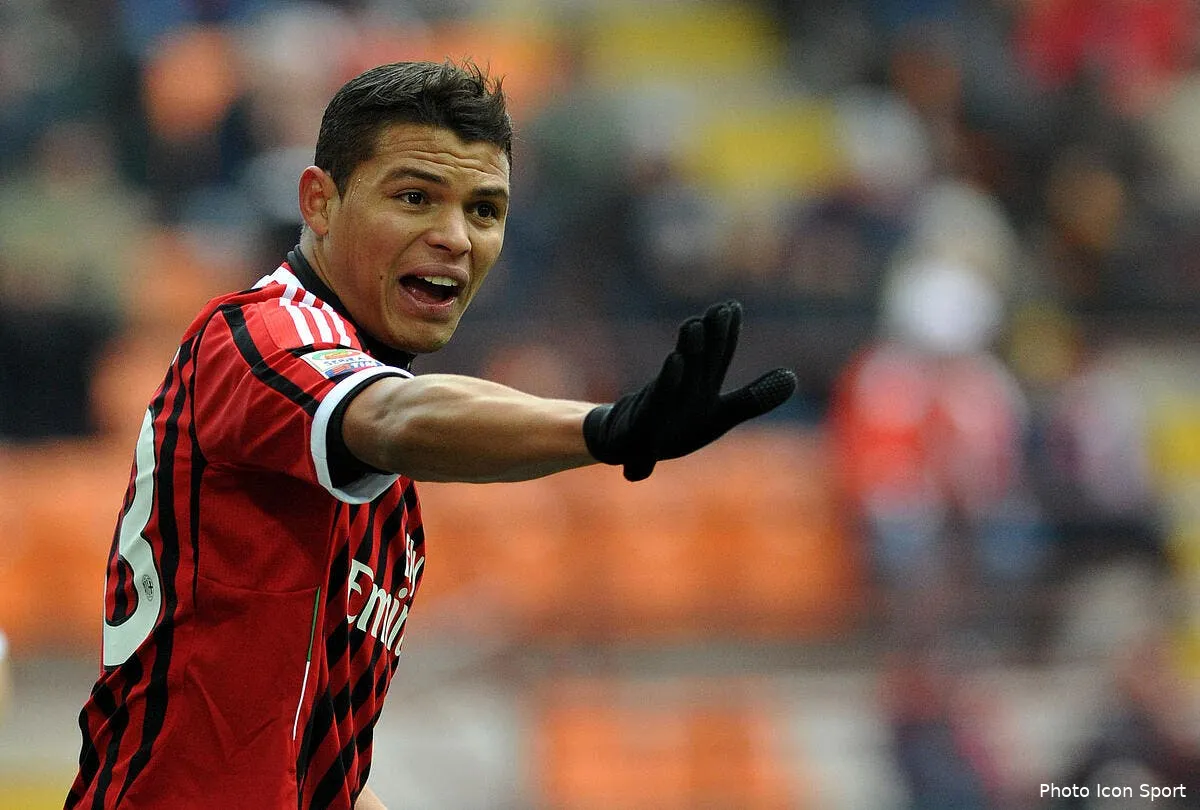 thiago silva au psg des contacts mais aucun rendez vous de prevu iconsport ipp 050212 08 2936655