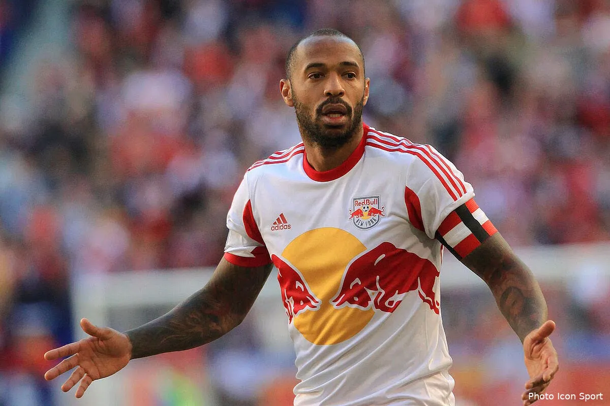 thierry henry annonce sa retraite iconsport mar 160314 01 0999381