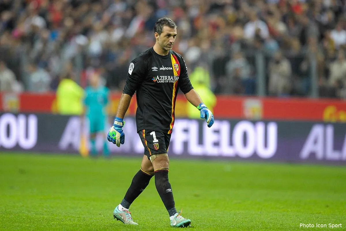 toile lui qui sera forcement tente d envoyer quelques piques dont il a le secret lens nargue ses detracteurs avec ses 19 points rudy riou100503