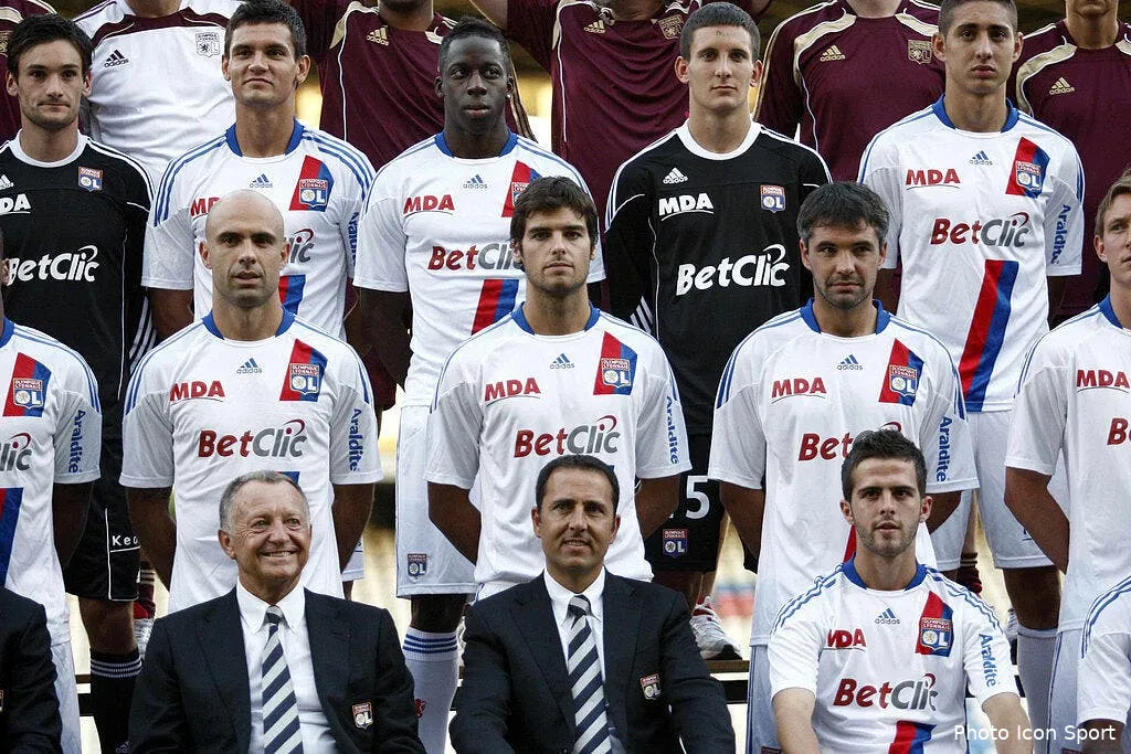 toulalan pret a prolonger avec le plus grand club francais 65944 14448