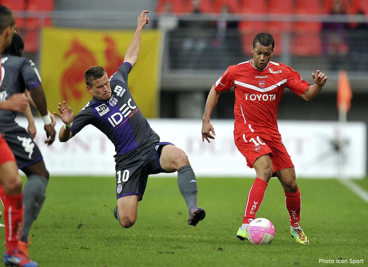 toulouse accuse lille et garcia d avoir trop parle iconsport per 070412 06 0533429