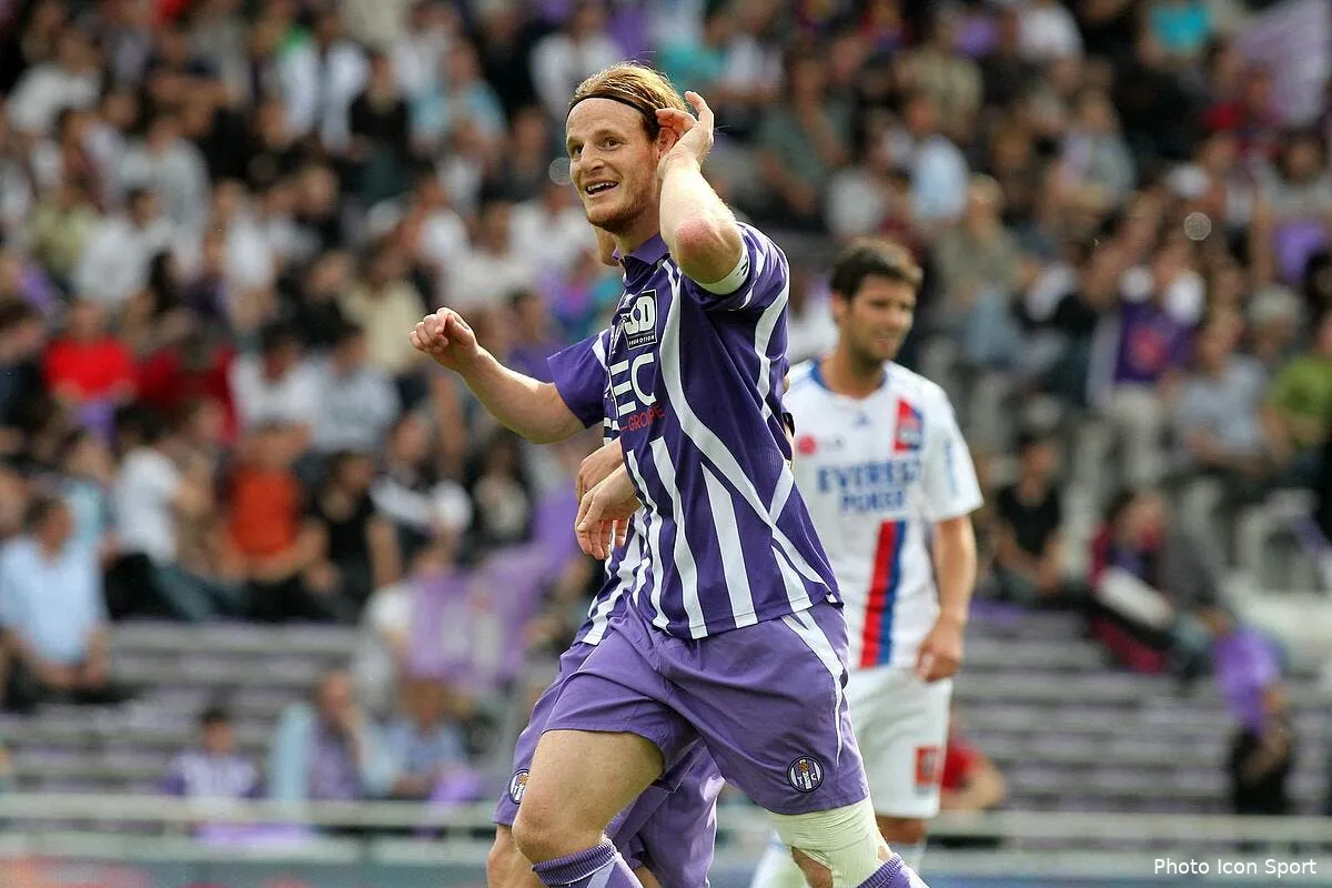 toulouse vainqueur de l ol sur toute la ligne iconsport blo010511 01 0518806