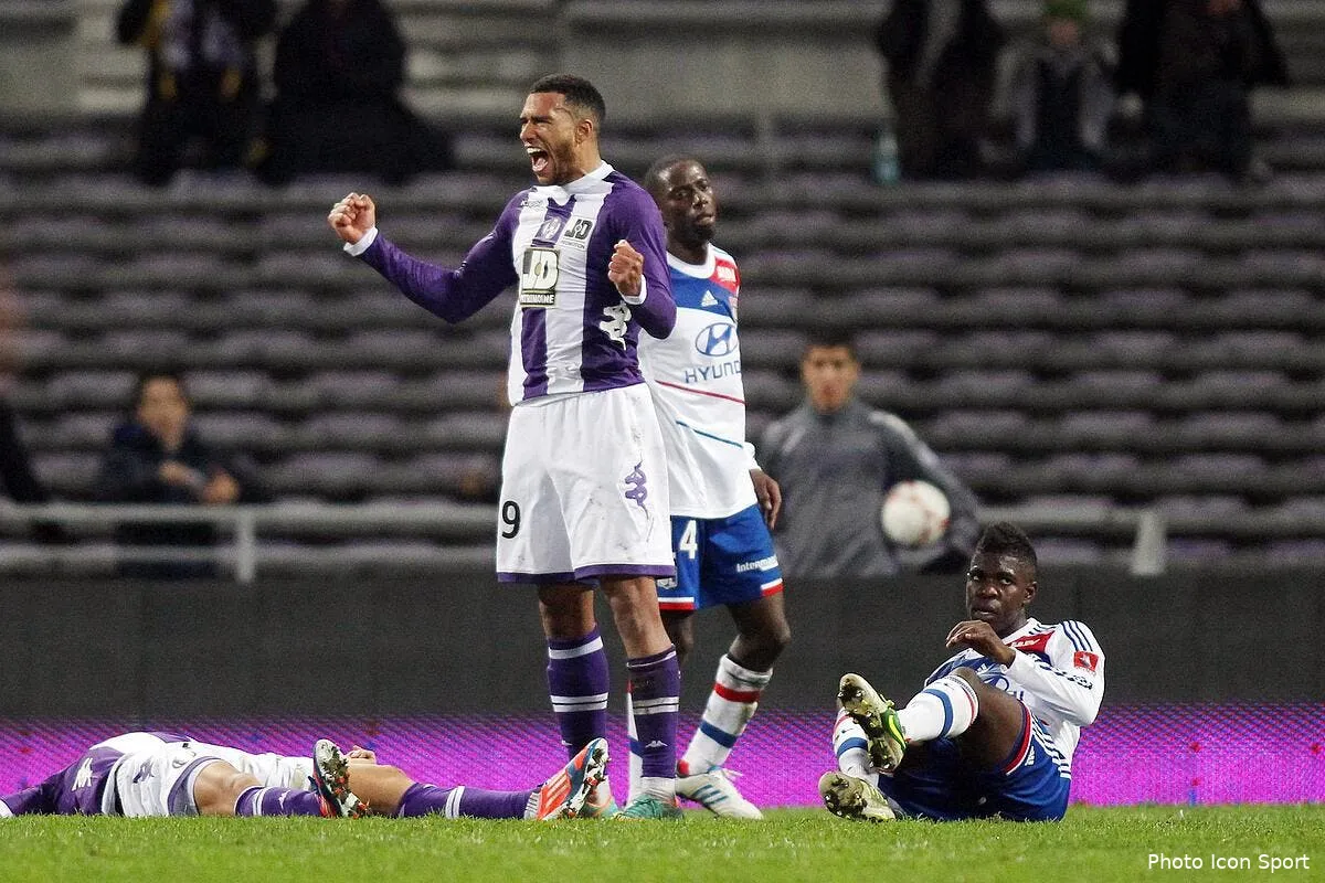 toulouse veut retenir capoue mais ce sera complique iconsport blo 251112 33 0857847