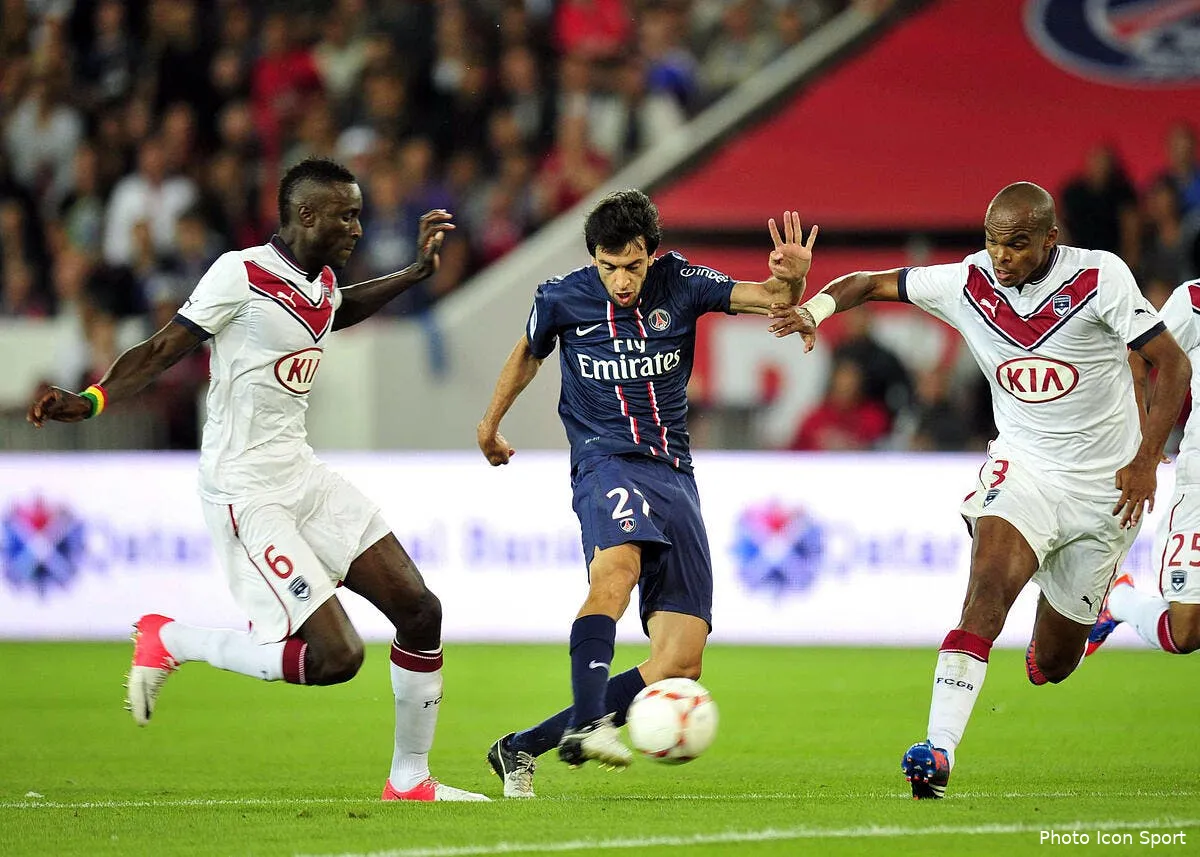 tresor sans pitie avec trois defenseurs de bordeaux sane henrique67759