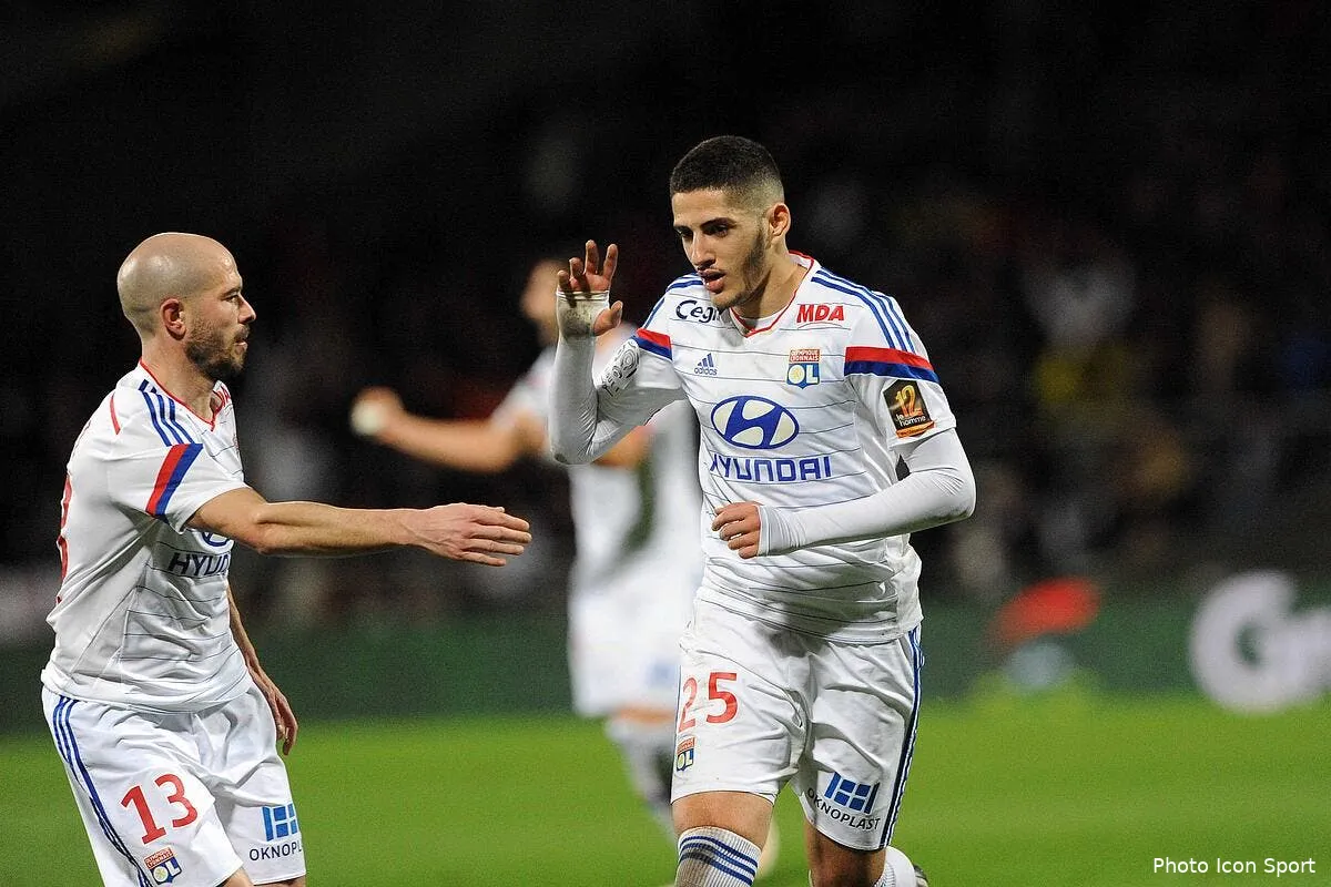 trois clubs de l1 pour un attaquant au placard a l ol iconsport jpt 121214 81 54107785