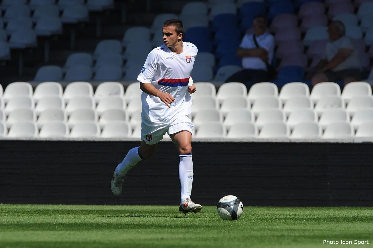 trois espoirs lyonnais filent a tours iconsport jpt 040610 99 4136523