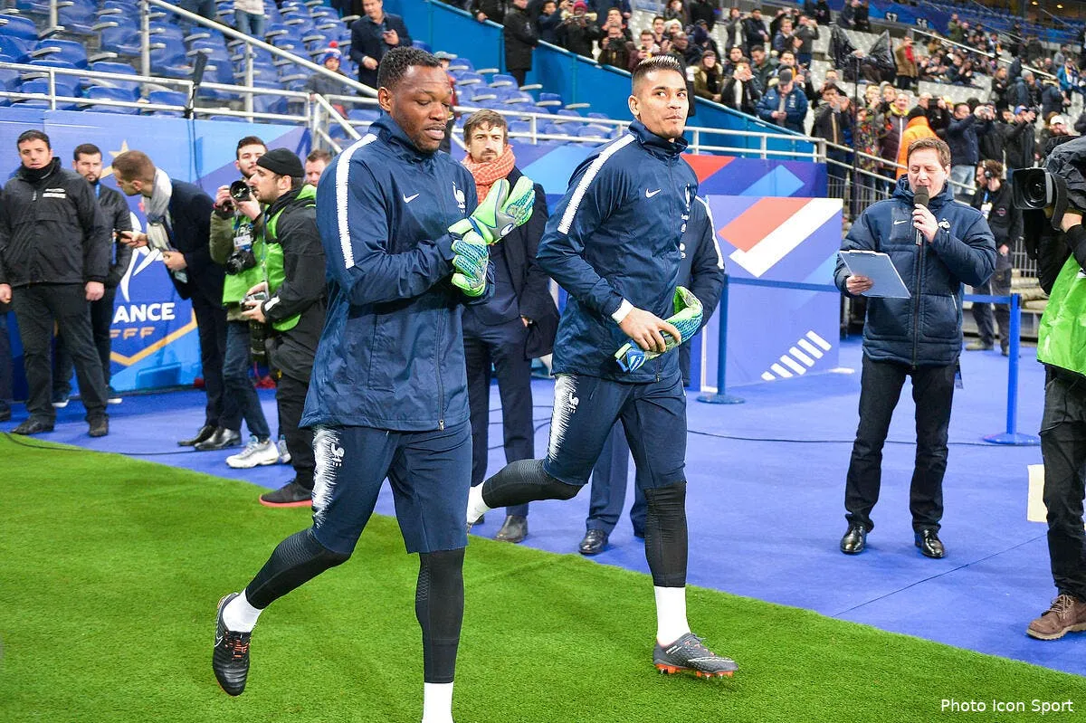 trophees unfp les quatre gardiens nommes avec une surprise iconsport icon bap 230318 93 32217039