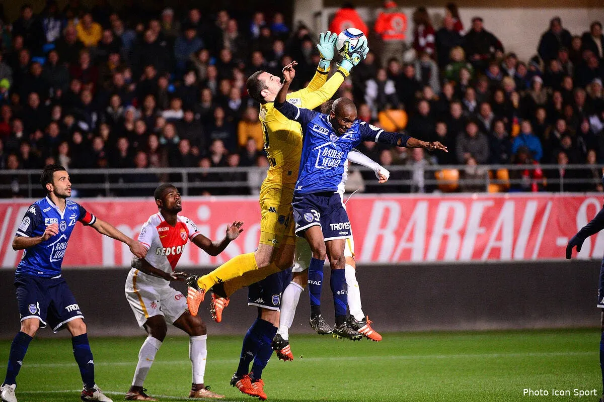 troyes bat un triste record mais a les sourire quand meme iconsport win 191215 01 3521128497