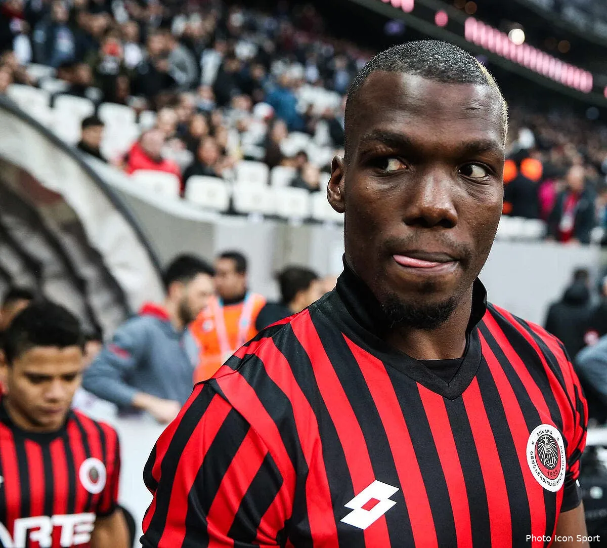 tur f pogba agresse par ses coequipiers apres une defaite iconsport icon ses 280318 11 14218113