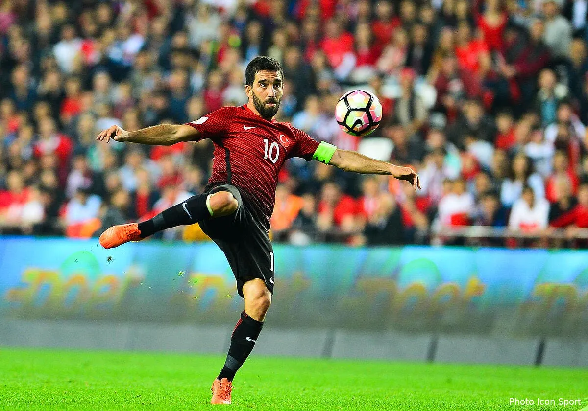 turquie arda turan pete un plomb puis quitte definitivement la selection iconsport spa 250317 08 22182413