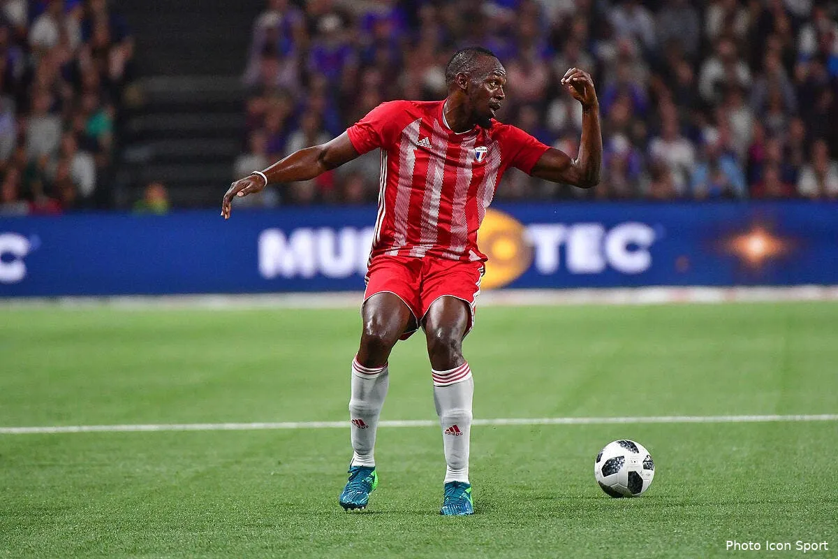 turquie usain bolt se prend un mechant rateau iconsport icon win 120618 01 54179236921