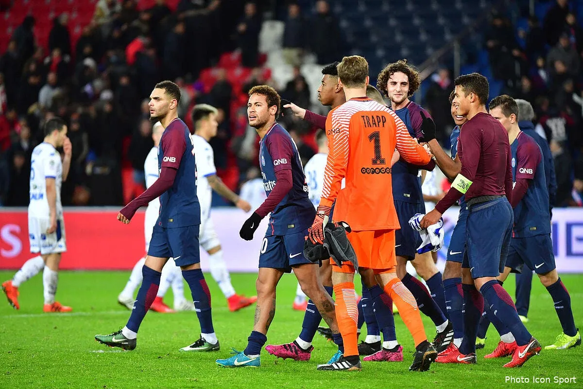 tv c et c8 se felicitent du carton de psg troyes iconsport icon win 291117 01 30701201573