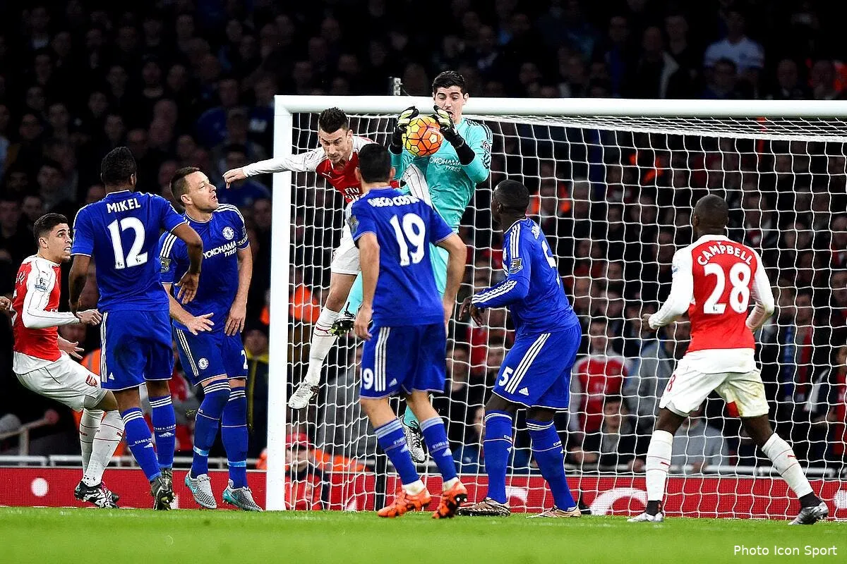 tv sfr sport deux chaines de plus pour la premier league iconsport 25324554140806