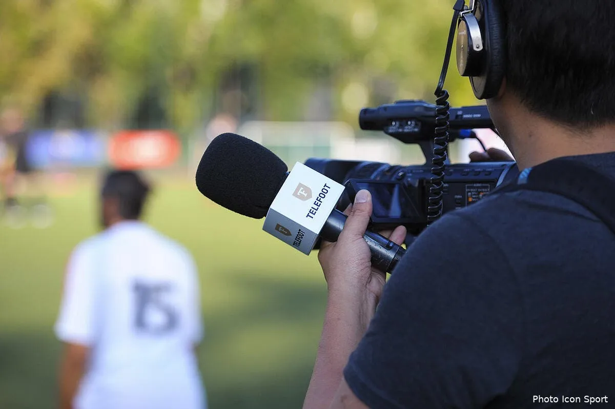 tv telefoot sur orange et mycanal ca chauffe icon fer 080915 12 11293173