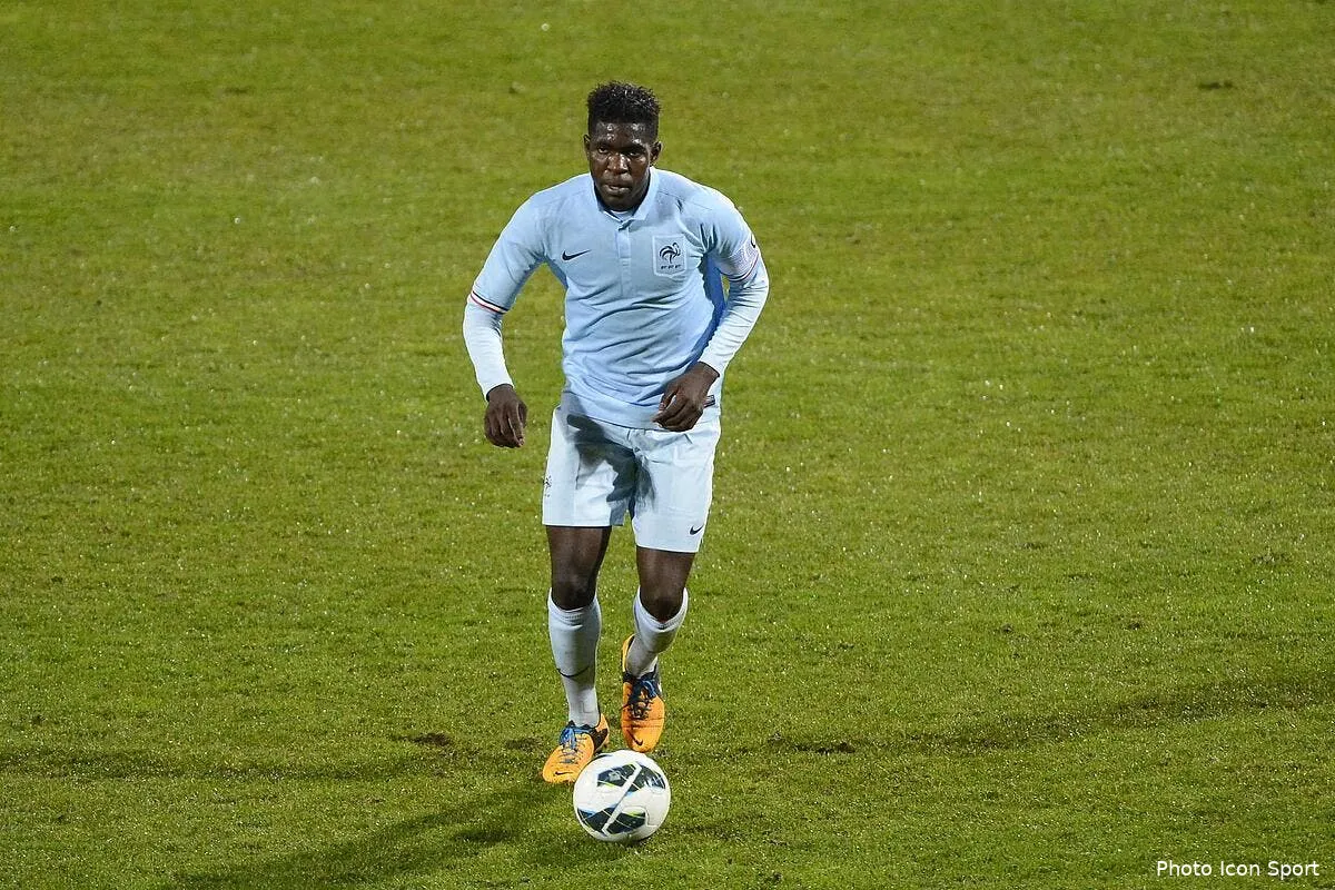 umtiti supervise par un gros club dans le dos de l ol iconsport por 210313 08 7653389