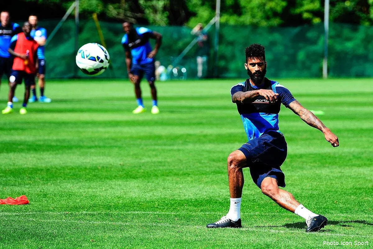 un ancien d arsenal en urgence a lille iconsport bpi 040814 08 14123621