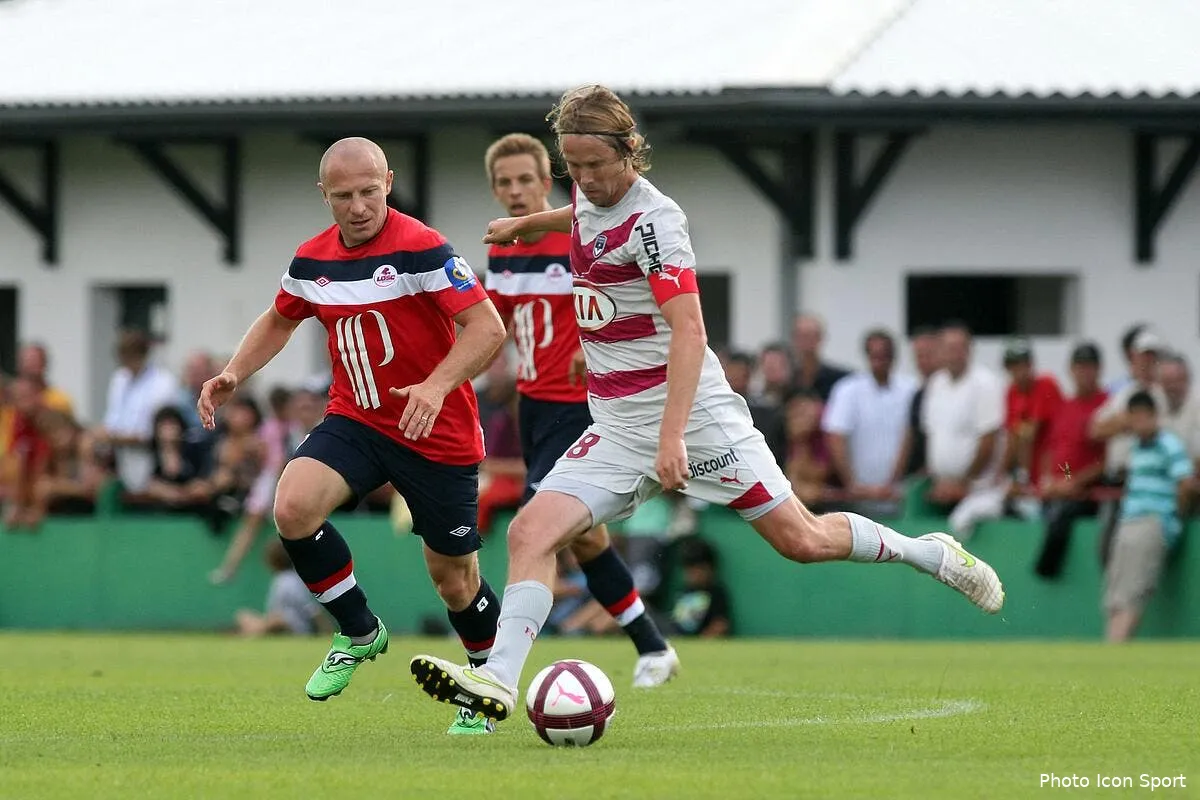 un brassard pour que plasil reste a bordeaux iconsport blo 090711 66 4621847