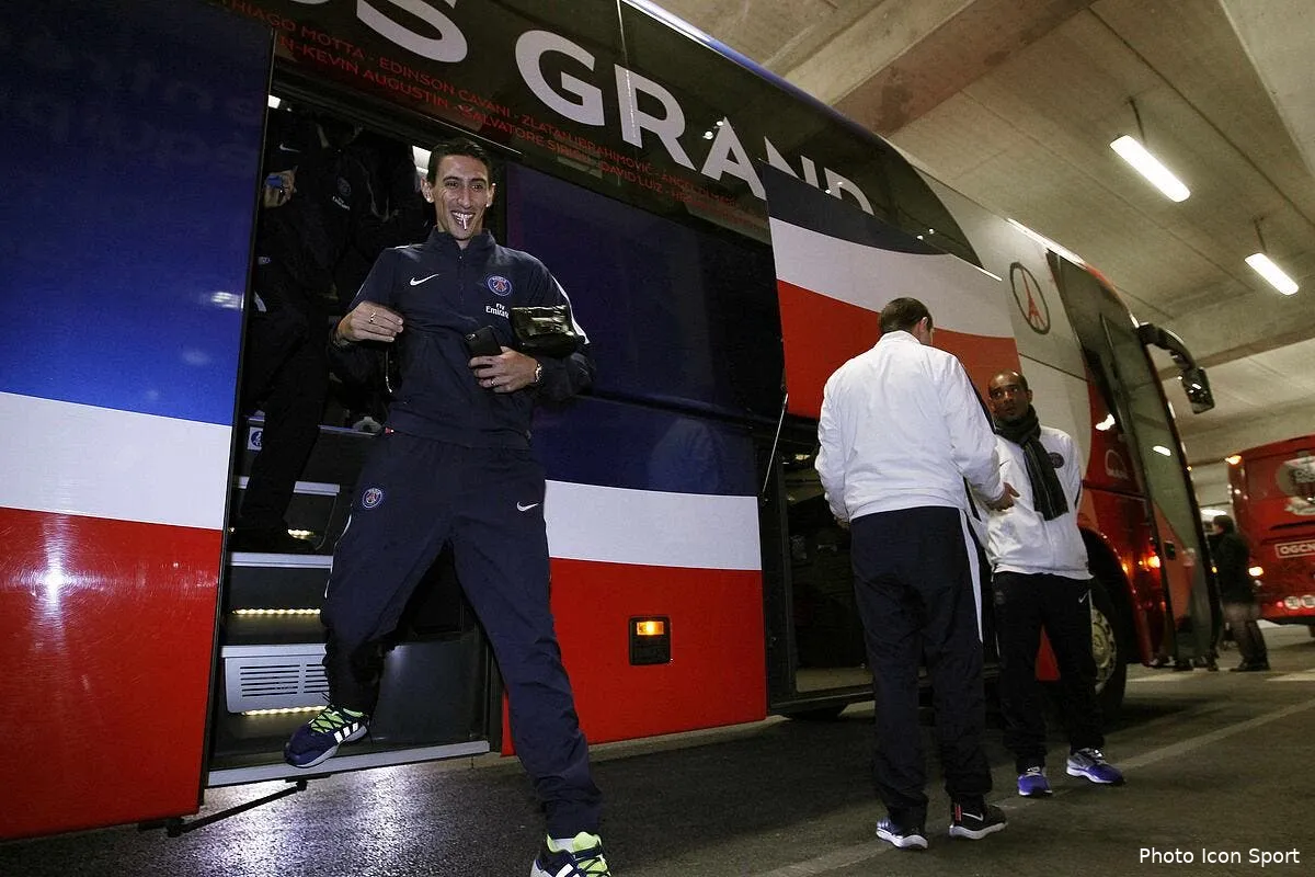 un bus de chinois caillasse par erreur a marseille a la place de celui du psg iconsport mag 041215 05 04132829