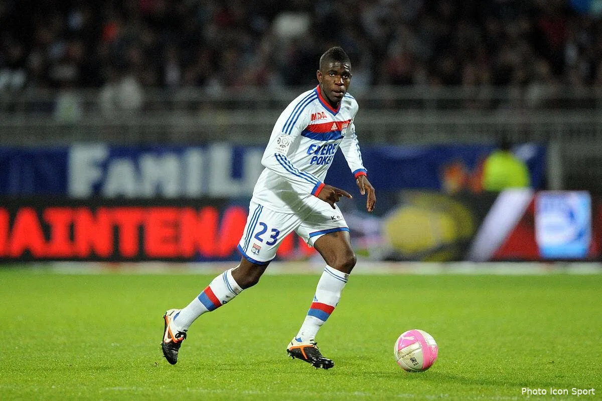 un contrat de trois ans pour umtiti a l ol iconsport jpt 240312 414 6132959