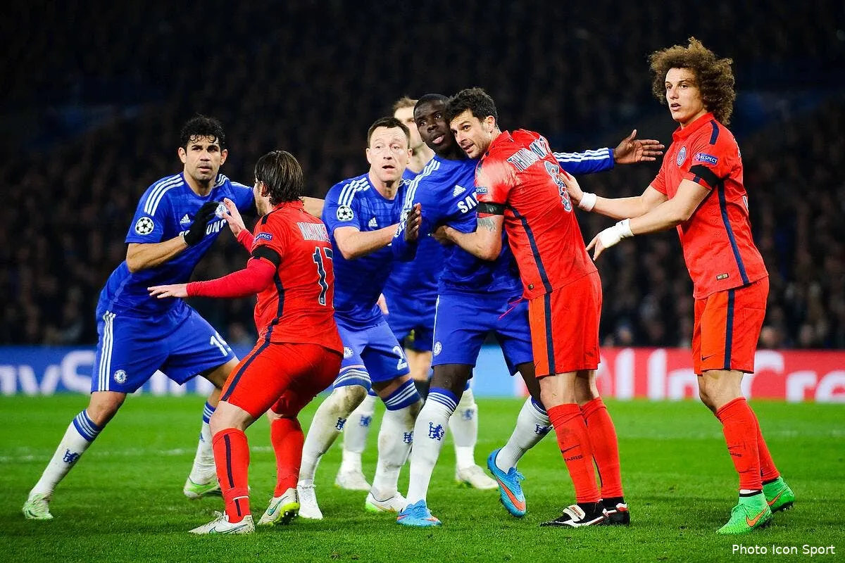 un debut de bagarre dans les vestiaires de chelsea psg iconsport cam 110315 09 01106437