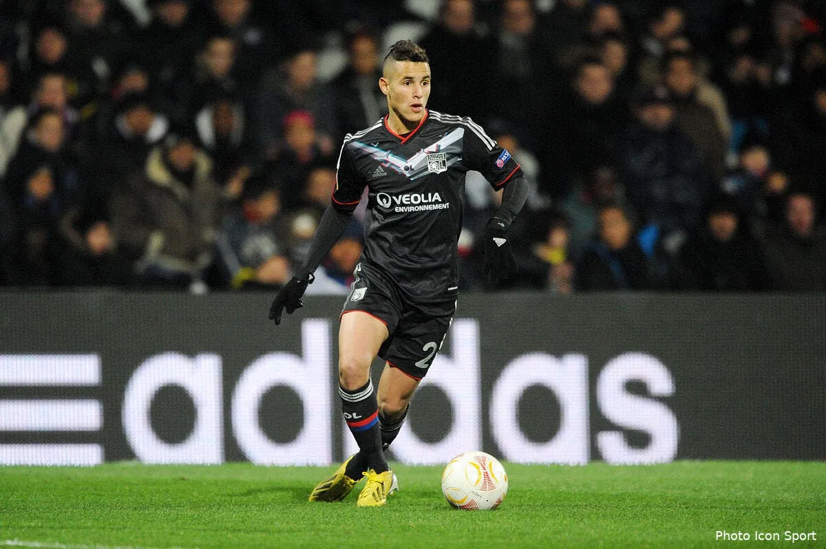 un defenseur de l ol prete en ligue 2 iconsport jpt 061212 05 4859569