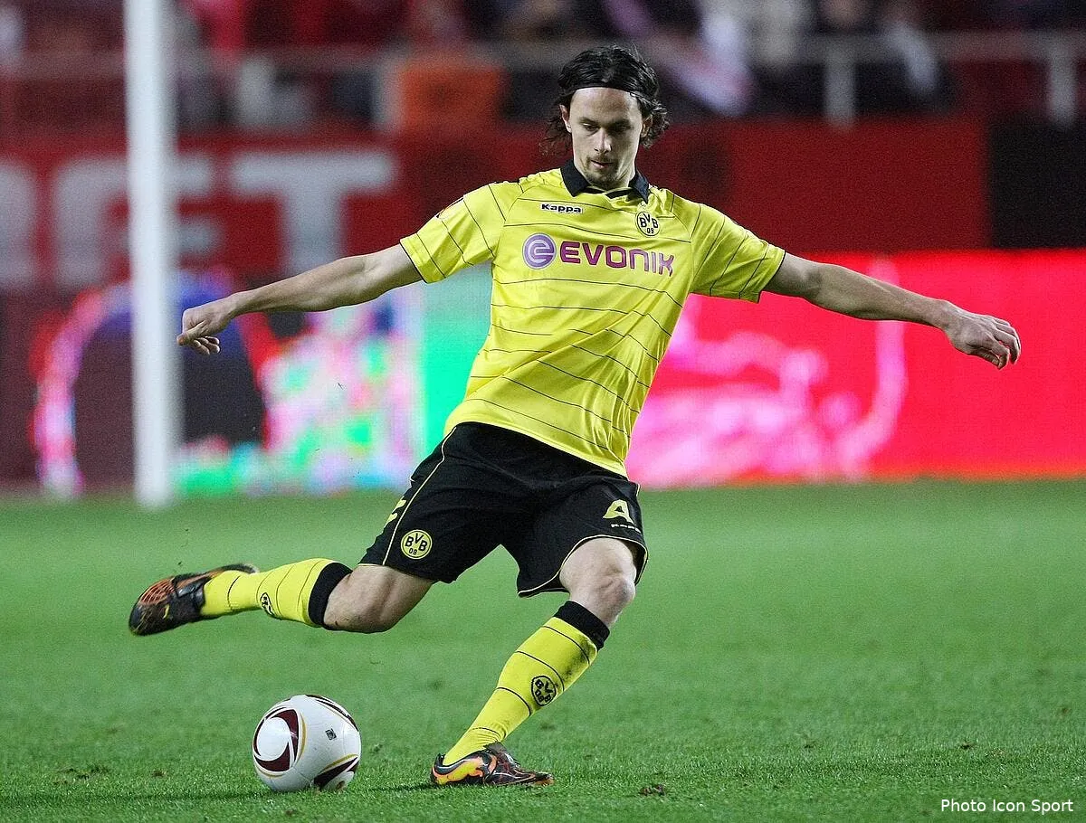 un defenseur serbe dans le viseur du psg iconsport fir 151210 47 4731758