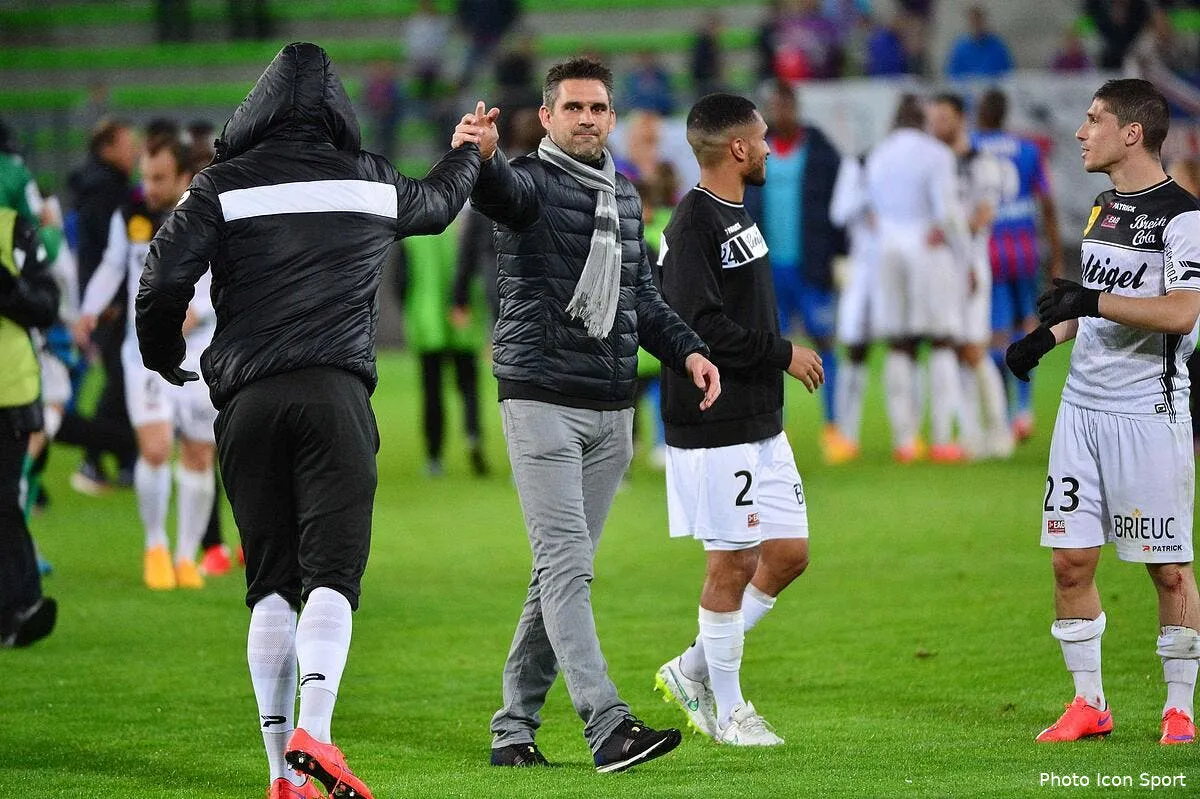 un depart de guingamp gourvennec s interroge iconsport win 250415 05 40109899