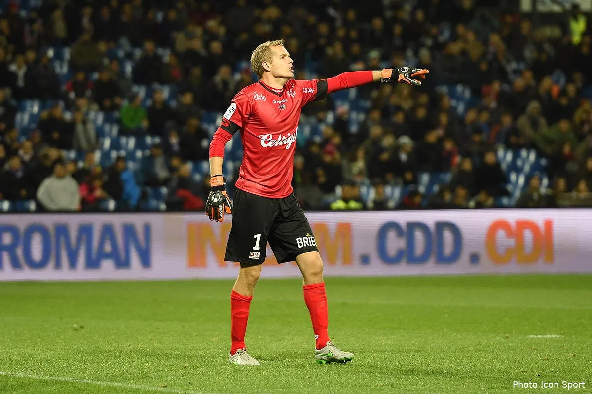 un effectif amoindri et guingamp est relegable iconsport dim 121215 08 08128489