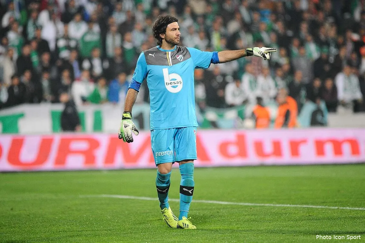 un gardien international francais suivi par l as monaco iconsport spa 021113 08 2285417