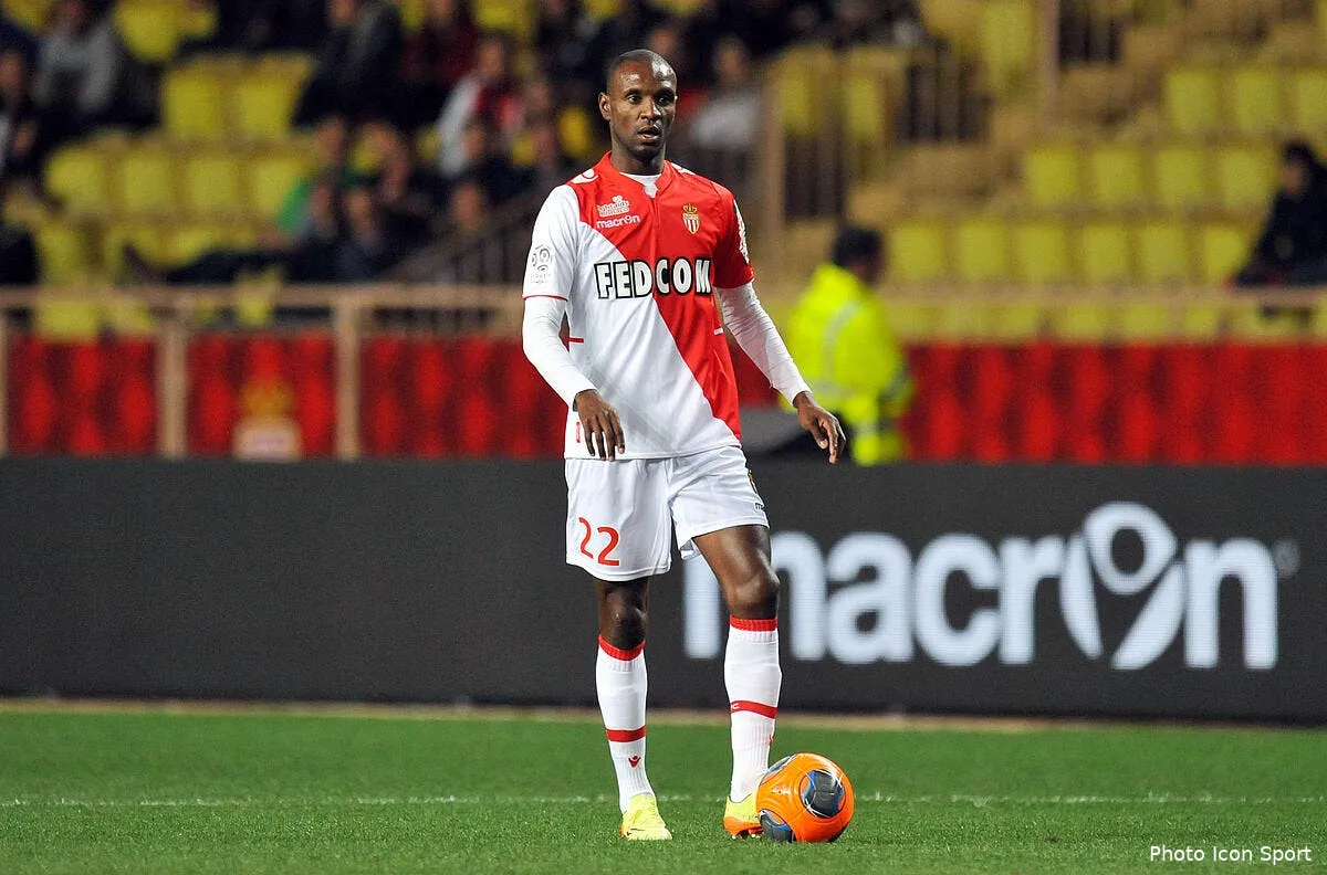 un incroyable coup de theatre pour abidal iconsport nsj 060414 08 0186721