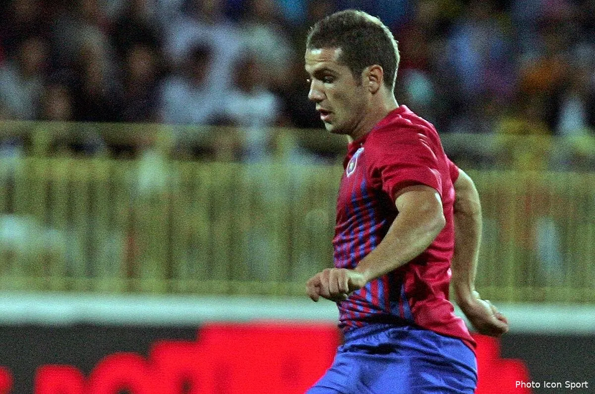 un international roumain dans la cible de l om au mercato iconsport djo 120812 08 0740962