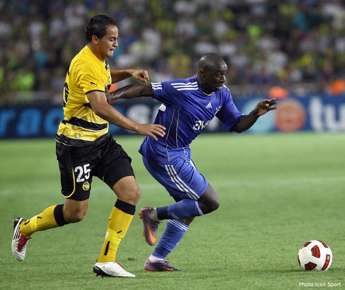 un international tunisien en approche a brest iconsport tur 040810 101 0821078