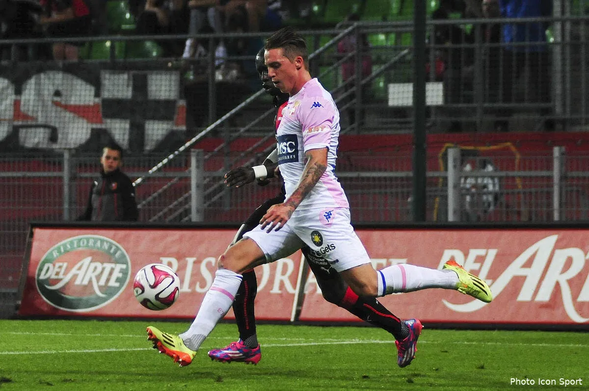 un joueur d evian en prison iconsport bre 160814 09 45109595