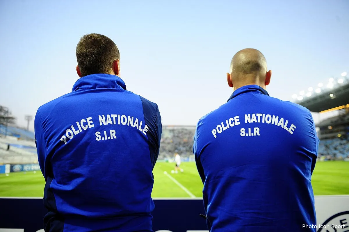 un joueur de l equipe de france implique dans un affaire avec une prostitue mineure iconsport noe 280312 74 5549949