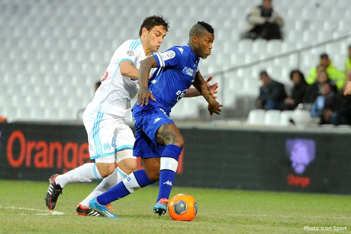 un joueur de l om confirme les francais ne s entrainent pas assez iconsport pet 080214 05 0176921