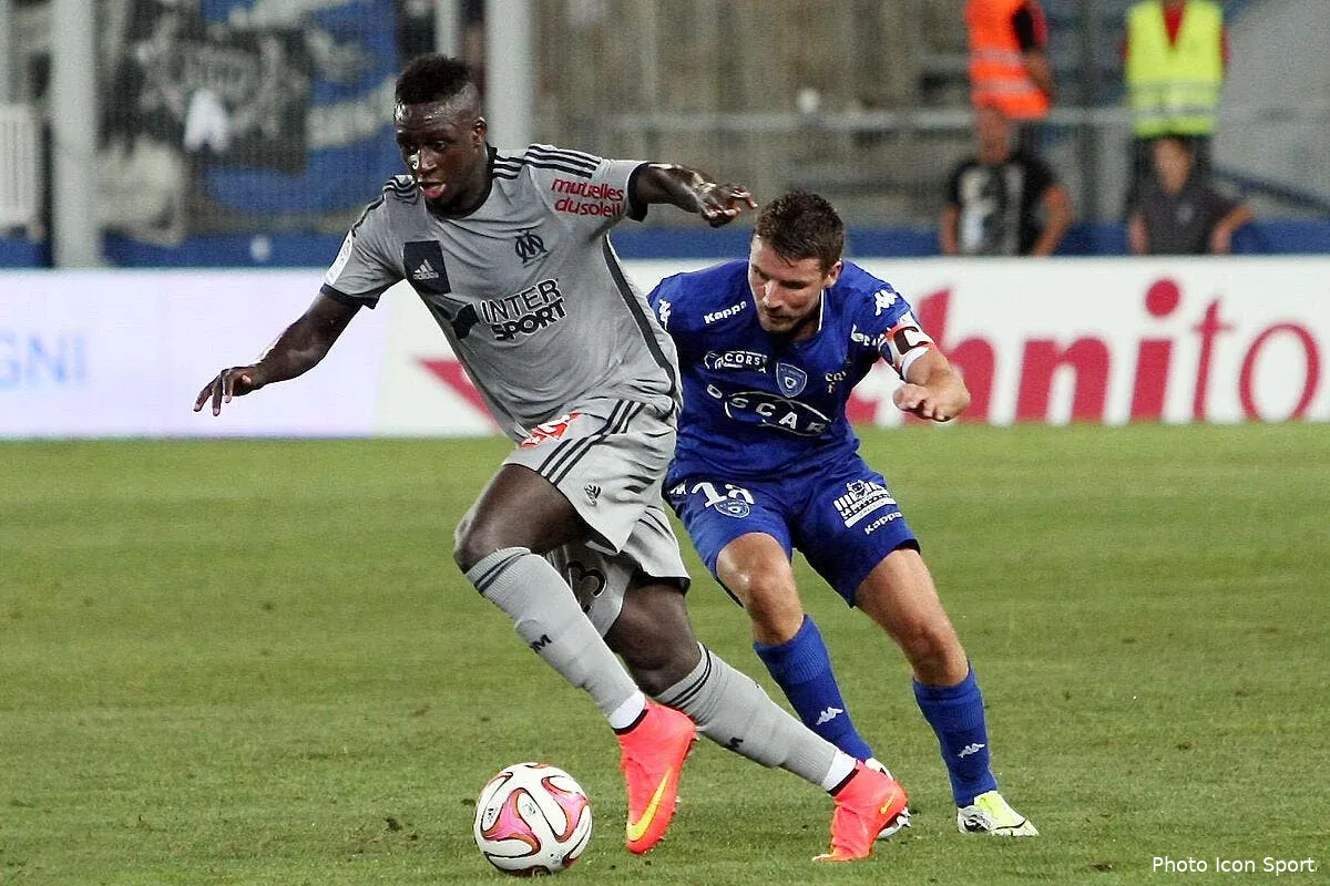 un joueur de l om voit une lutte a 5 pour le titre en l1 mendy 593051