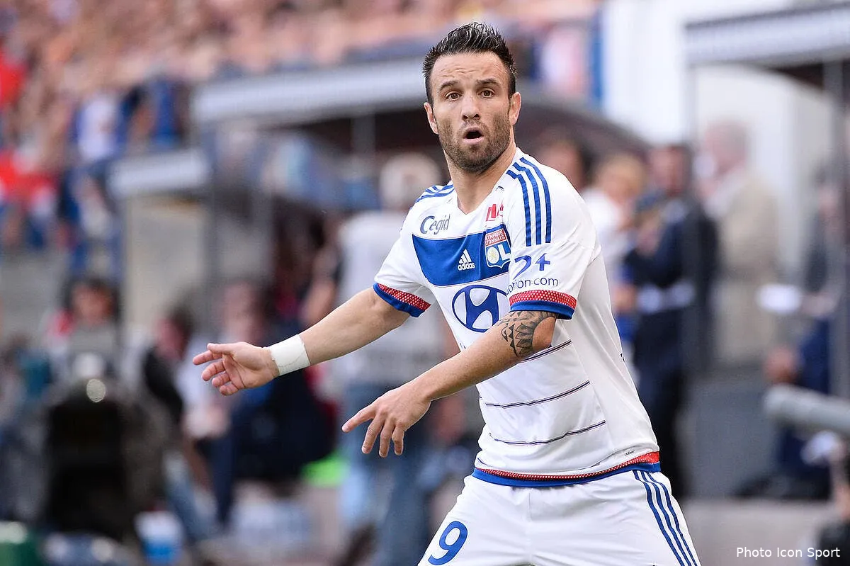 un journaliste enerve valbuena avec des chiffres qui font mal iconsport nlg 290815 17 65132435
