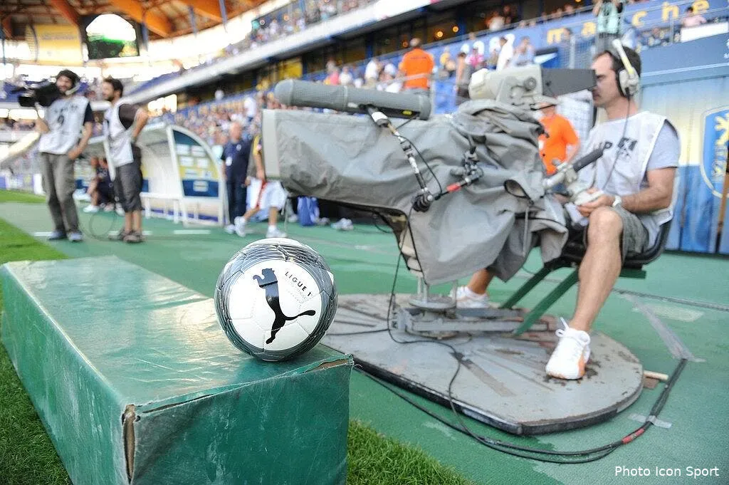 un long week end de fiancailles entre la tele et la ligue 1 69284 17295