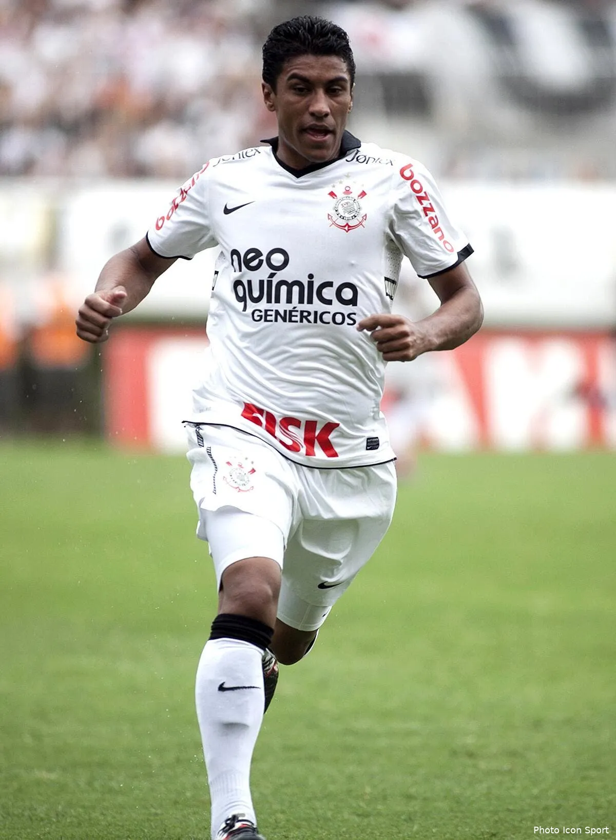 un milieu bresilien propose a l ol et au psg iconsport ppg 021011 25 2535494