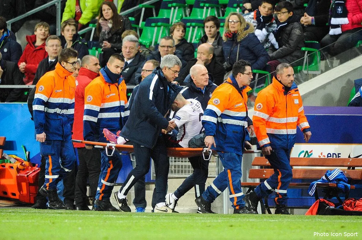 un mois d absence pour jallet a l ol iconsport jpt 290315 08 34107807