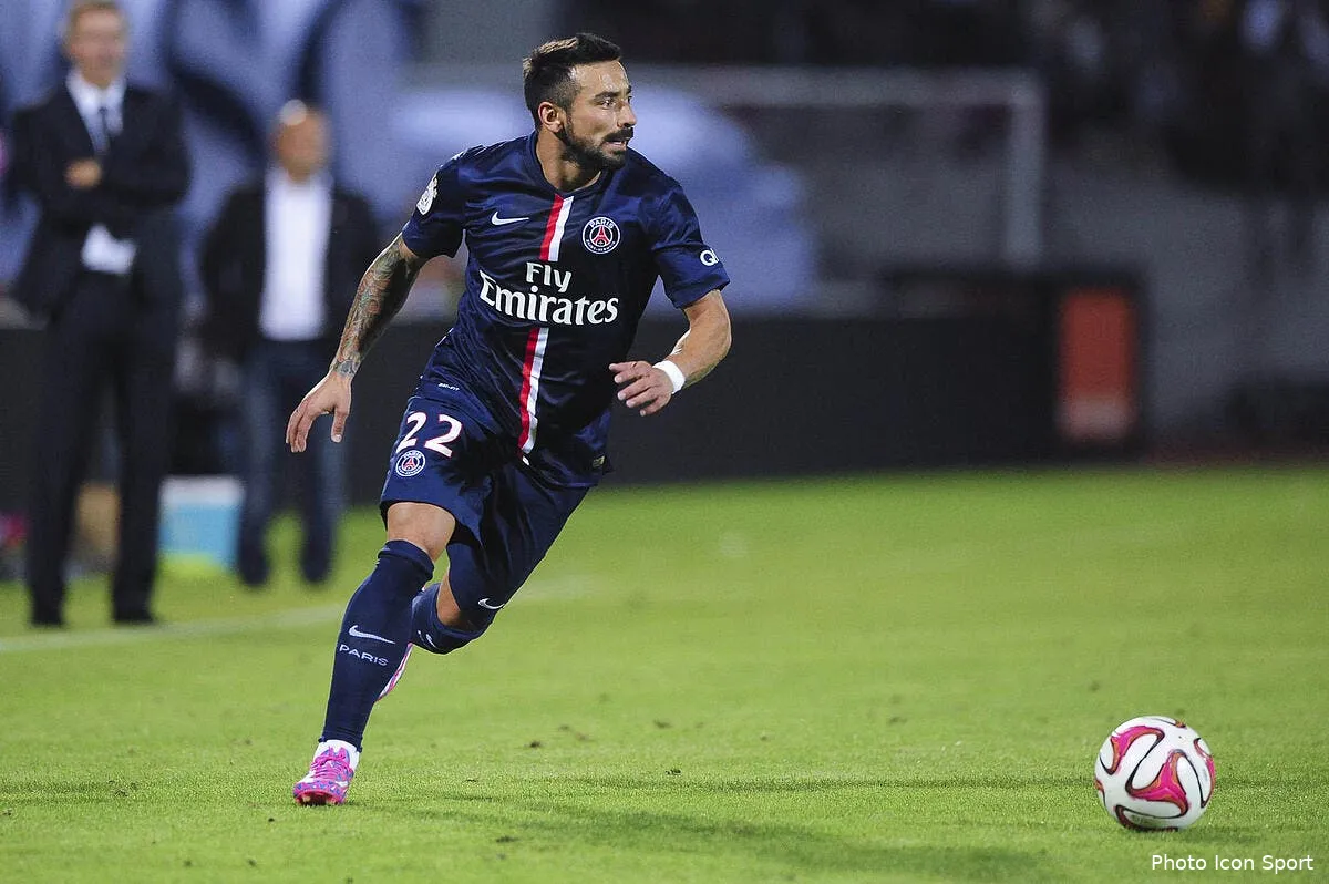un mois d absence pour lavezzi iconsport jpt 220814 07 2192881