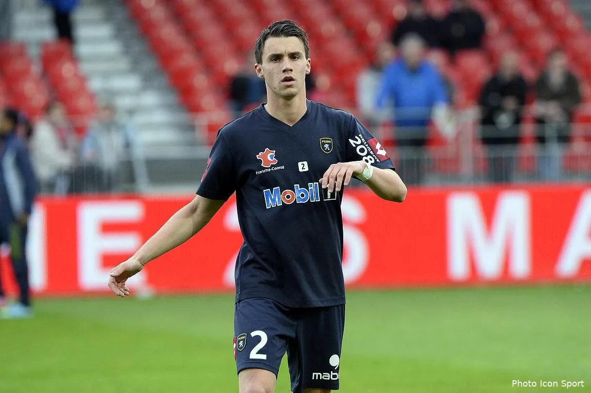 un petit hic dans le transfert de corchia a l ol iconsport por 110513 11 7359237